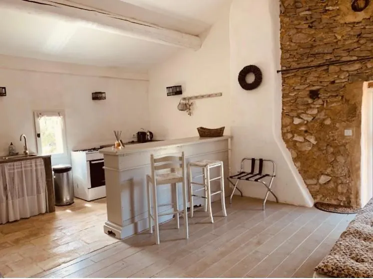 Le Vieux Portail Bed & Breakfast Saint-Saturnin-lès-Apt Fransa