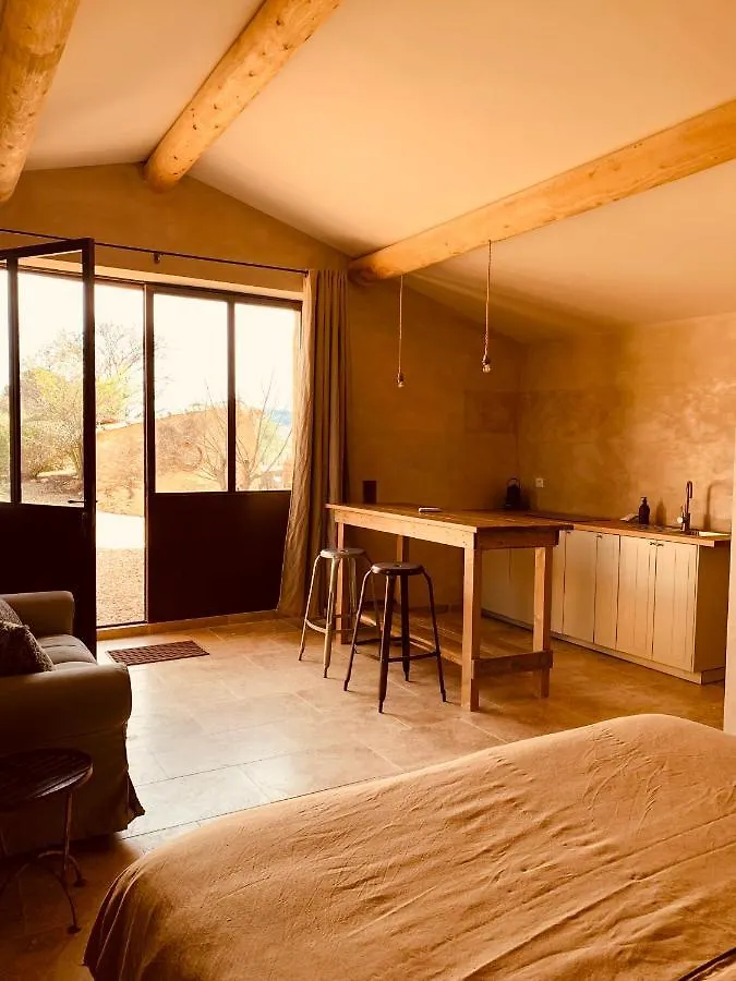 Le Vieux Portail Bed & Breakfast Saint-Saturnin-les-Apt