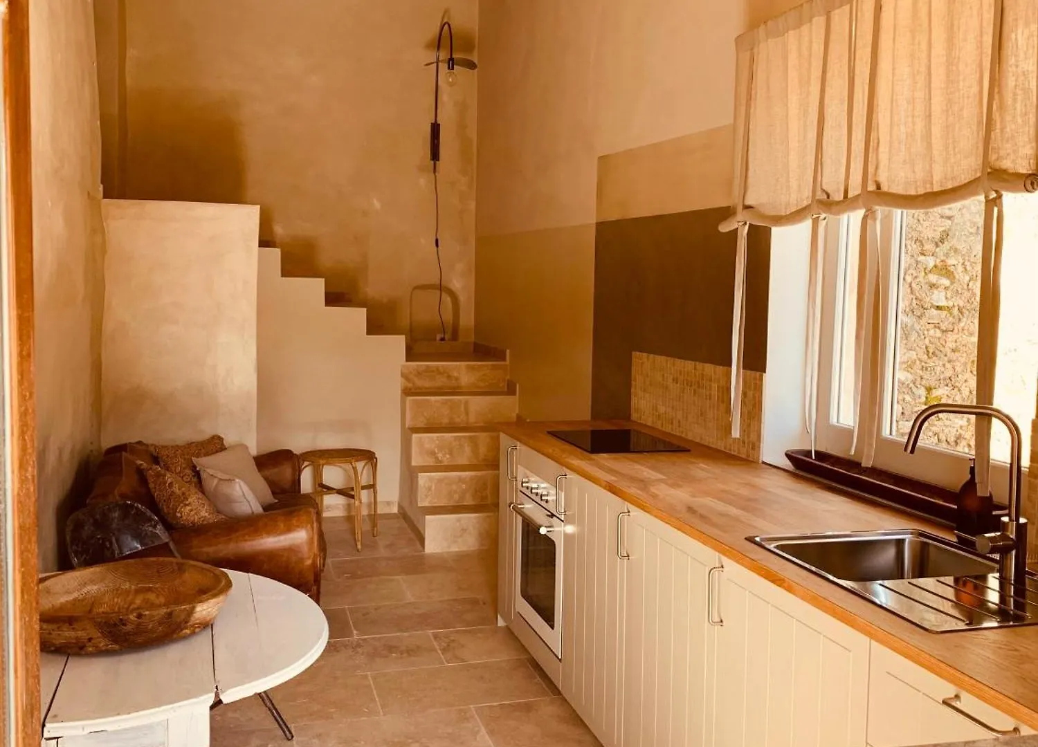 Le Vieux Portail Bed & Breakfast Saint-Saturnin-les-Apt
