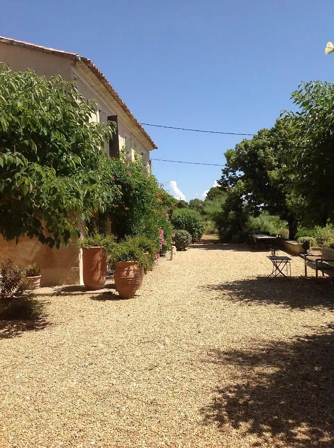 Le Vieux Portail Bed & Breakfast Saint-Saturnin-lès-Apt