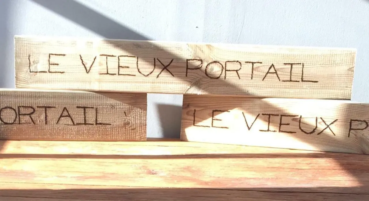 Le Vieux Portail Bed & Breakfast Saint-Saturnin-lès-Apt 0*,